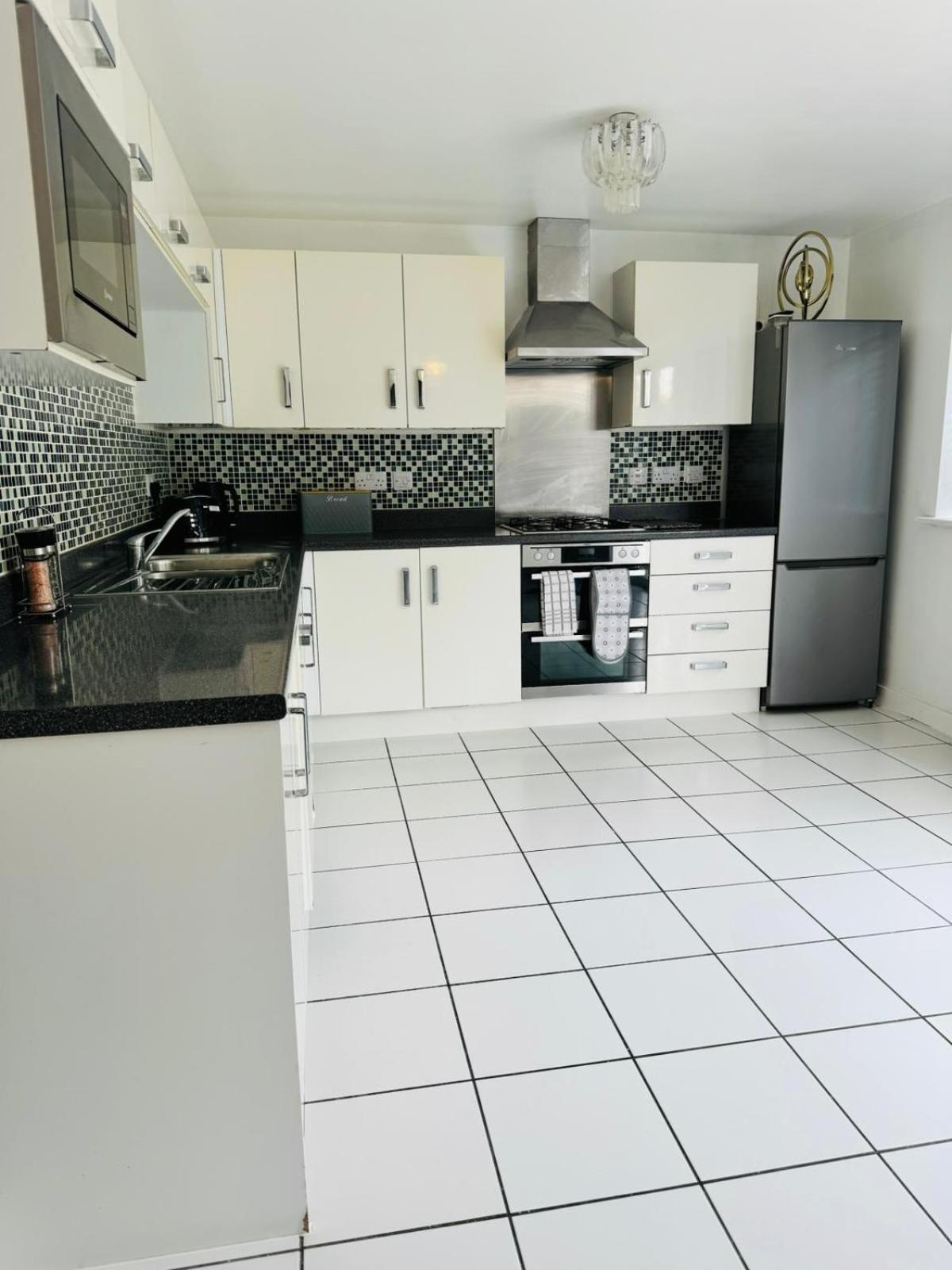 Willa The Grace House Entire 4Bed Detached Peterborough Zewnętrze zdjęcie